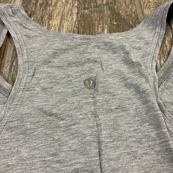 Lululemon Racerback Tank size 4 - Picture 3 of 3